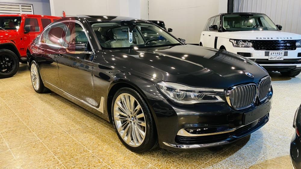 بي ام دبليو الفئة 7